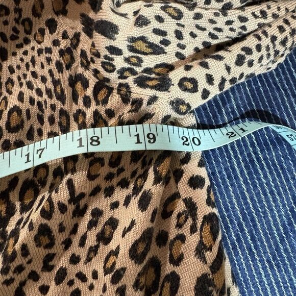 Time and Tru Womens L Leopard Animal Print Sweater Tan Brown Knit Boho Fall Cozy - Picture 5 of 7
